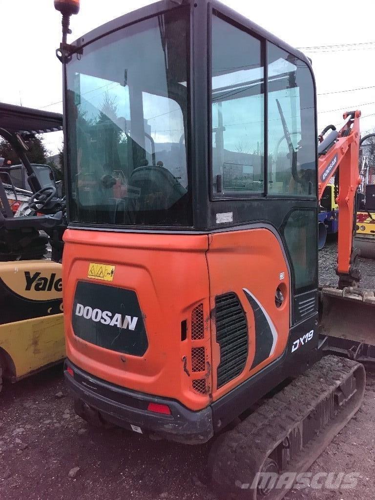 Doosan DX 19 Mini excavators < 7t