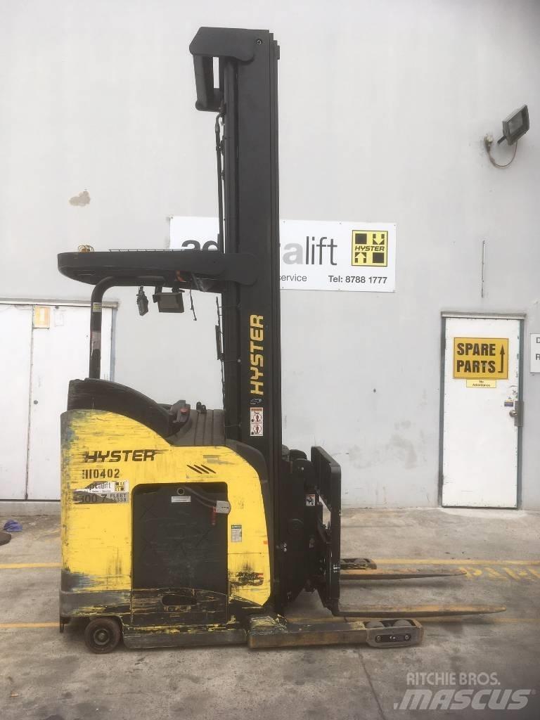 Hyster N35ZDR Reach truck