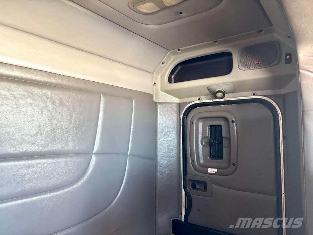 Peterbilt 367 Truck Tractor Units