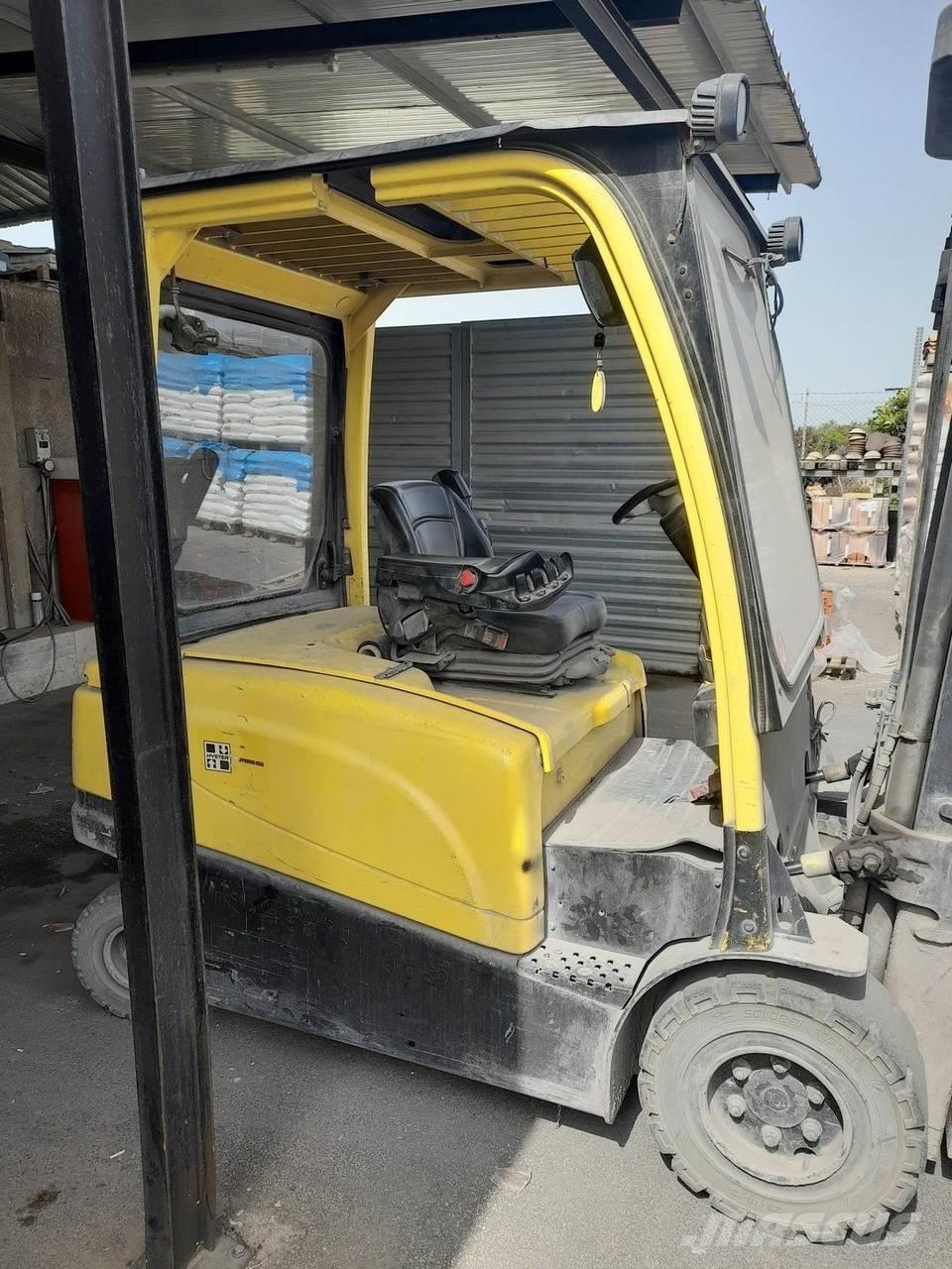 Hyster J2.5XN Electric forklift trucks
