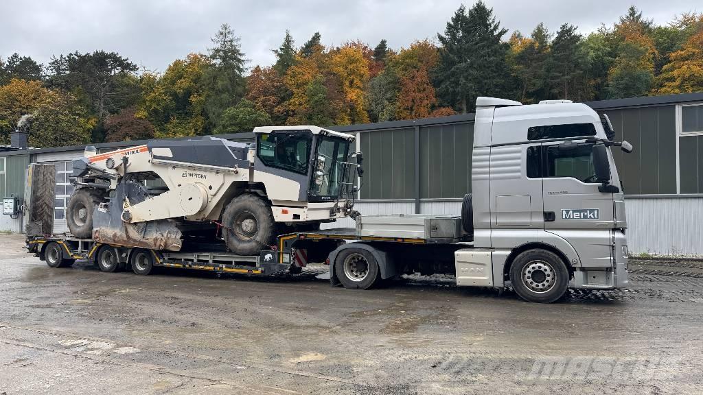 Wirtgen WR200i Asphalt recyclers