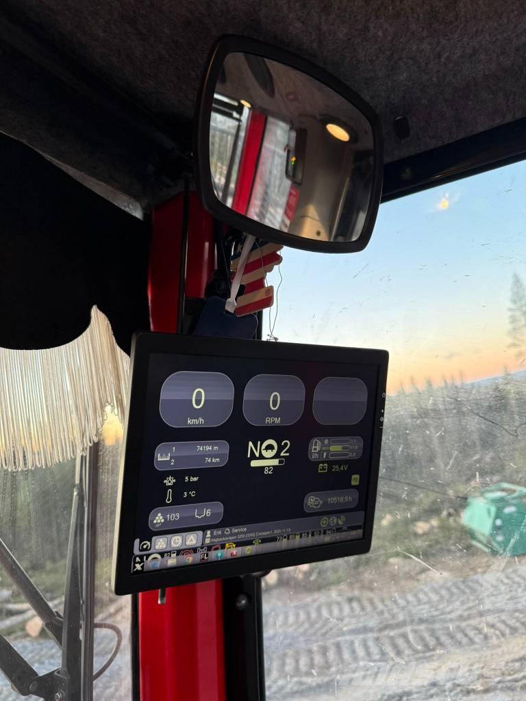 Komatsu 895 Forwarders