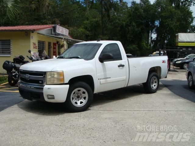 Chevrolet 1500 W/T Flatbed/Dropside trucks