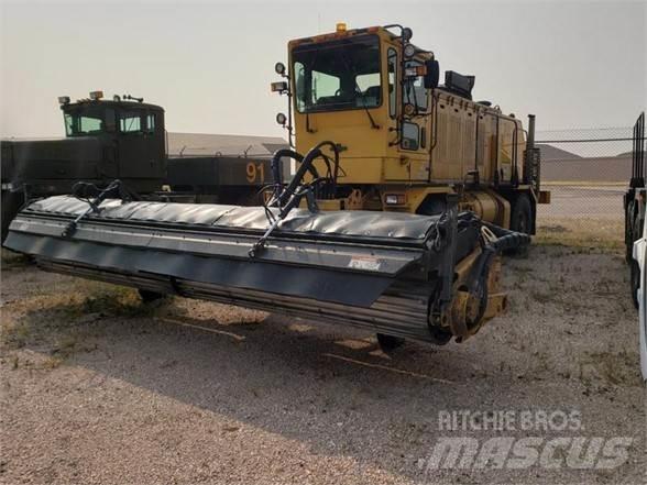 Oshkosh HB2718 Other