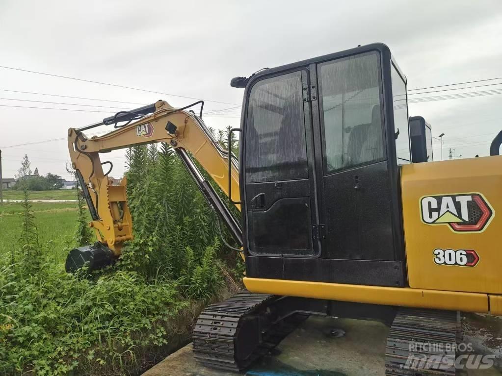 CAT 306 Mini excavators < 7t