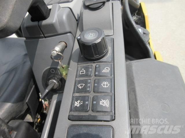 CAT 302 CR Mini excavators < 7t
