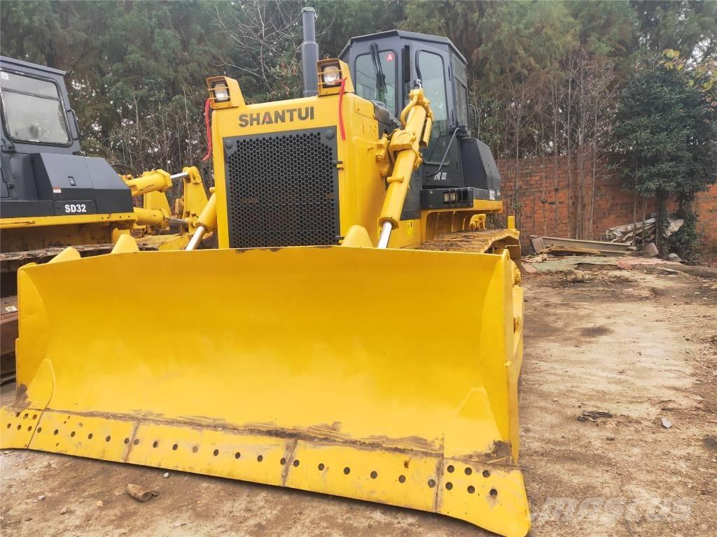 Shantui SD22 Crawler dozers