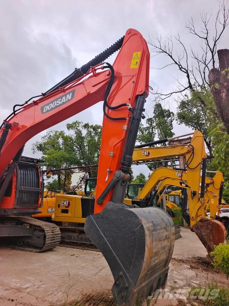 Doosan DX 300 LC-9C Crawler excavators