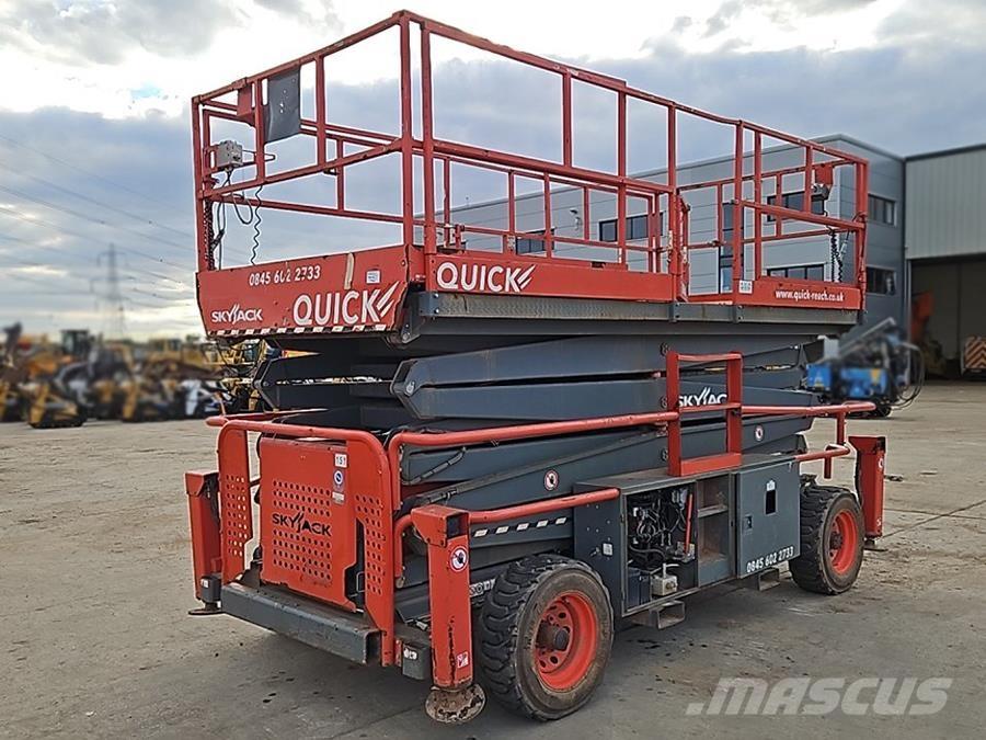 SkyJack SJ 9250 Scissor lifts