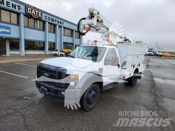 Altec AT37G Truck mounted aerial platforms