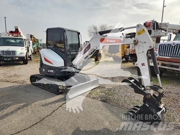 Bobcat E35i Mini excavators < 7t
