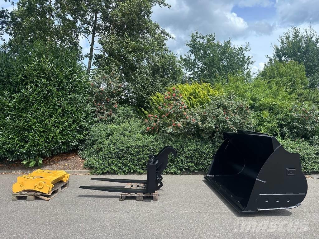 CAT 938M Wheel loaders