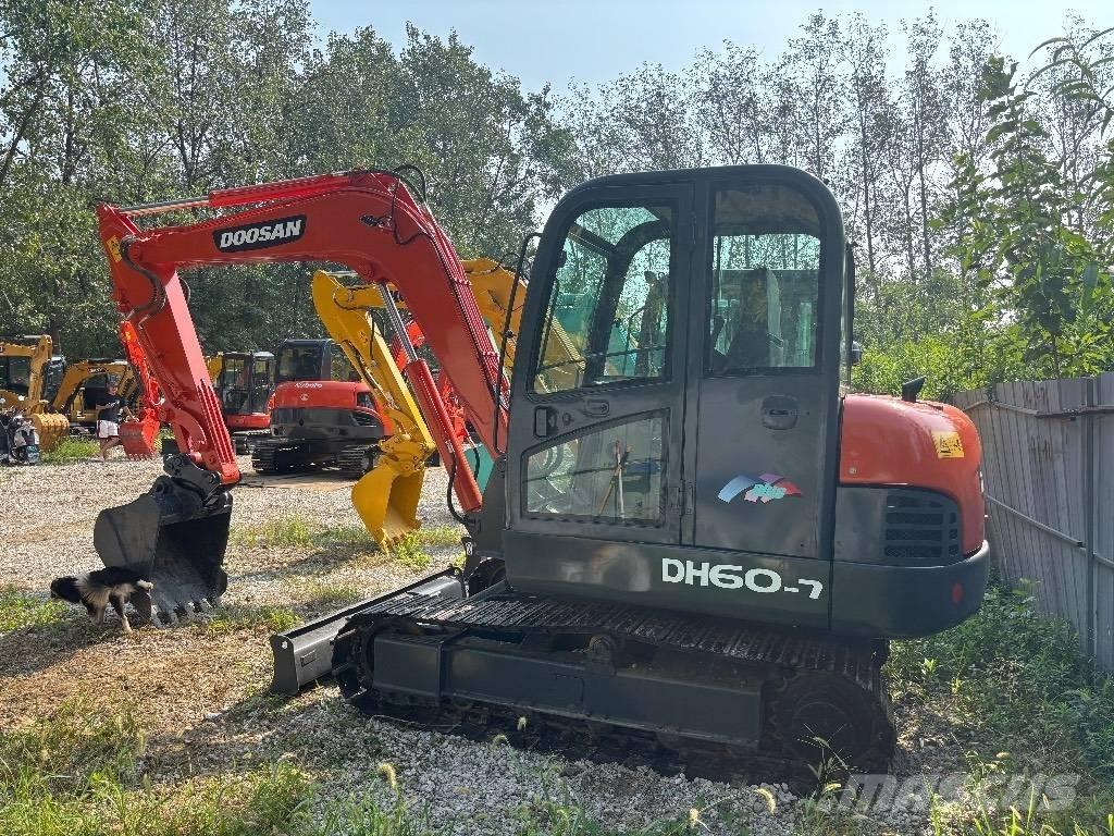 Doosan DH 60-7 Mini excavators < 7t