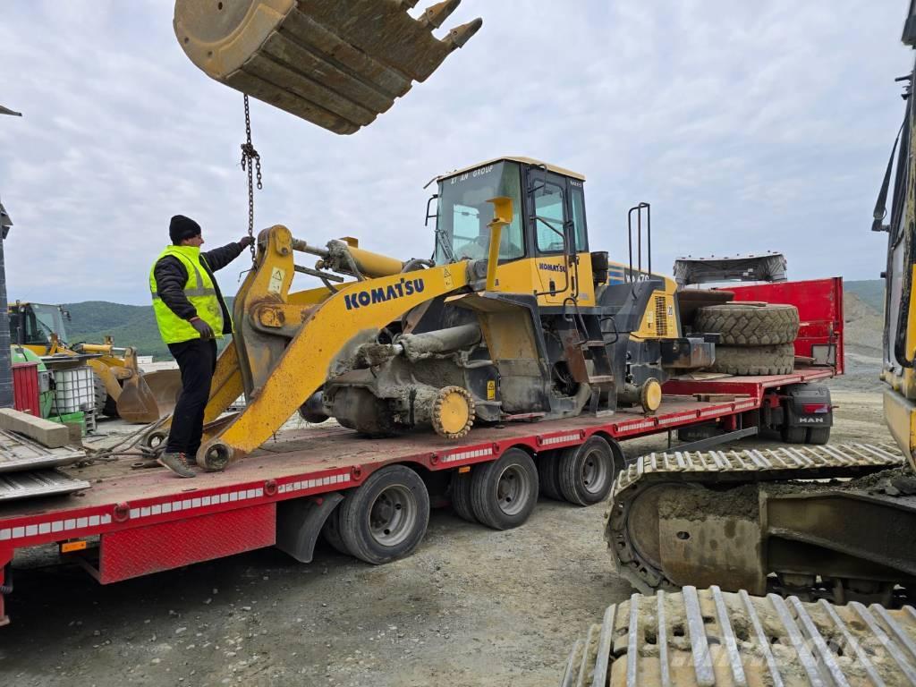 Komatsu WA 470-5H Booms and arms