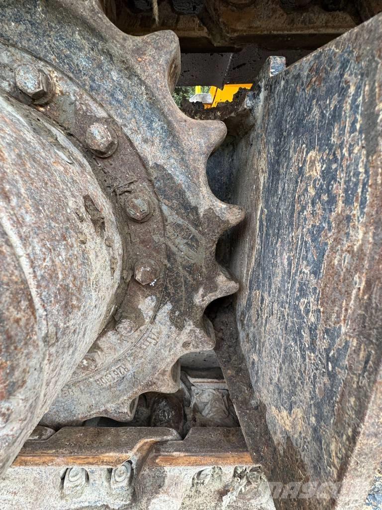 JCB 140 X Crawler excavators