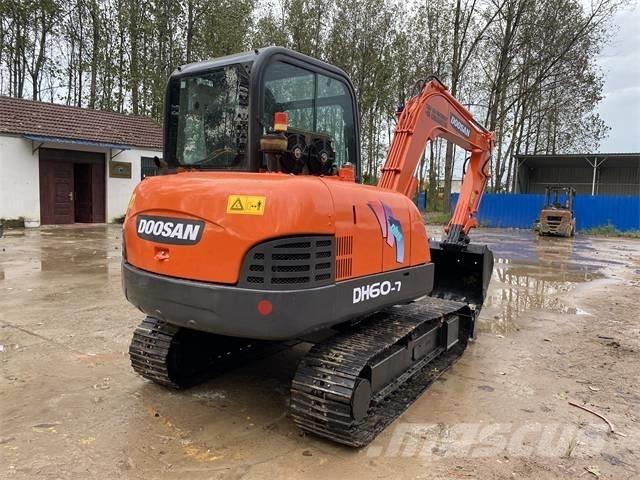 Doosan DH60-7 Mini excavators < 7t