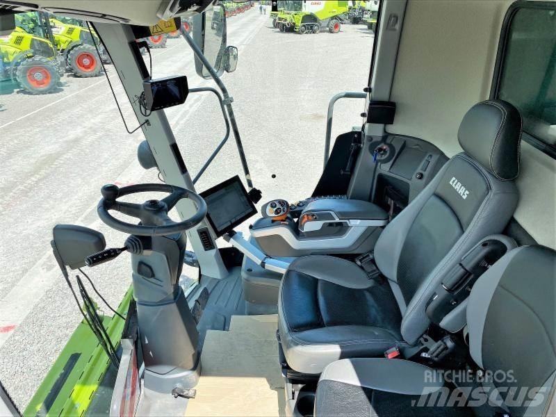 CLAAS LEXION 7400 Combine harvesters