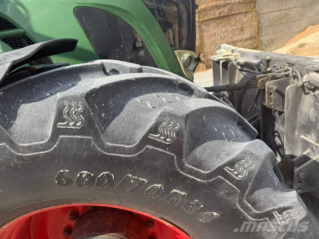 Fendt 939 Vario Tractors