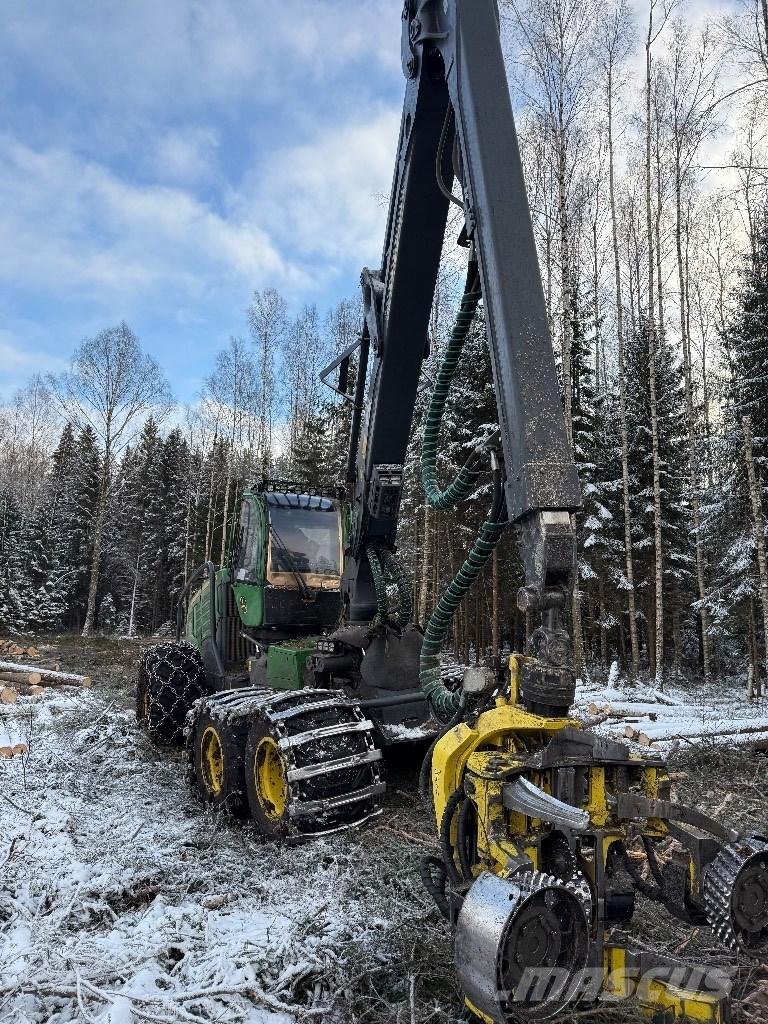 John Deere 1270 G Harvesters