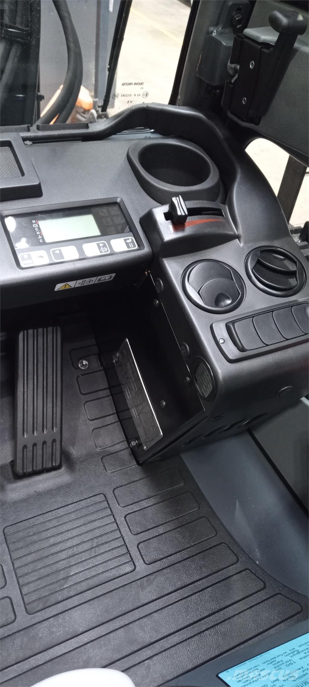 Toyota 52-8FDF25 Diesel trucks