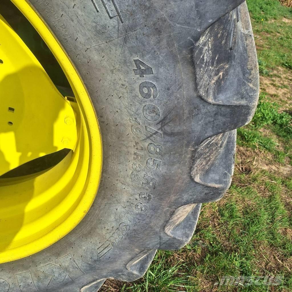 John Deere 6510 Tractors