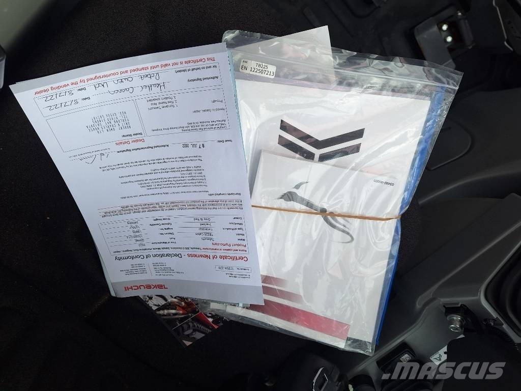 Takeuchi TB 225 Mini excavators < 7t