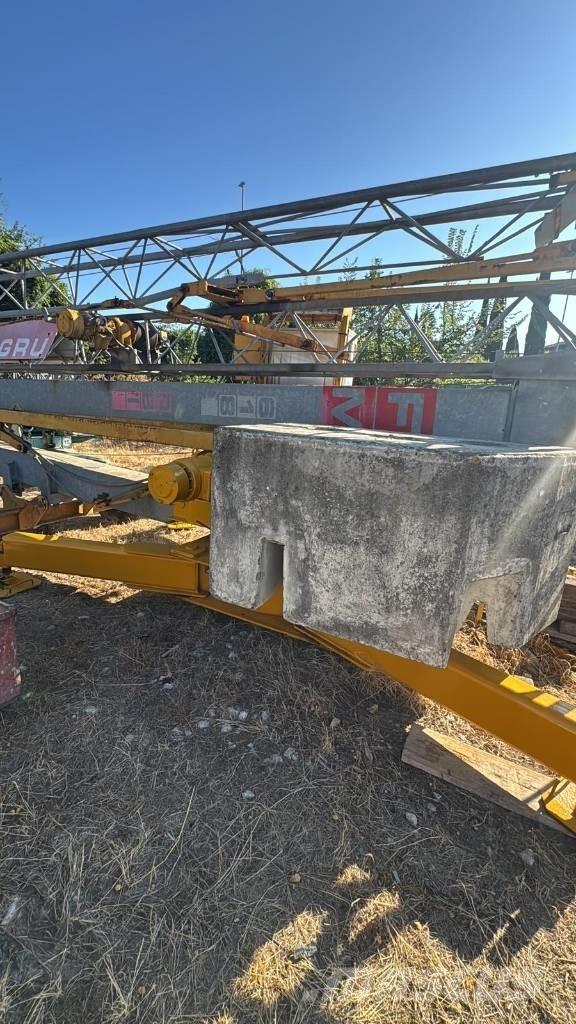 FMGRU FM RB6/18 Self erecting cranes