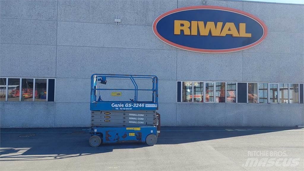 Genie GS3246 Scissor lifts