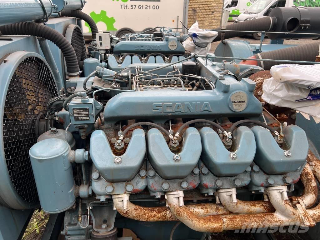 Scania DS14 Engines