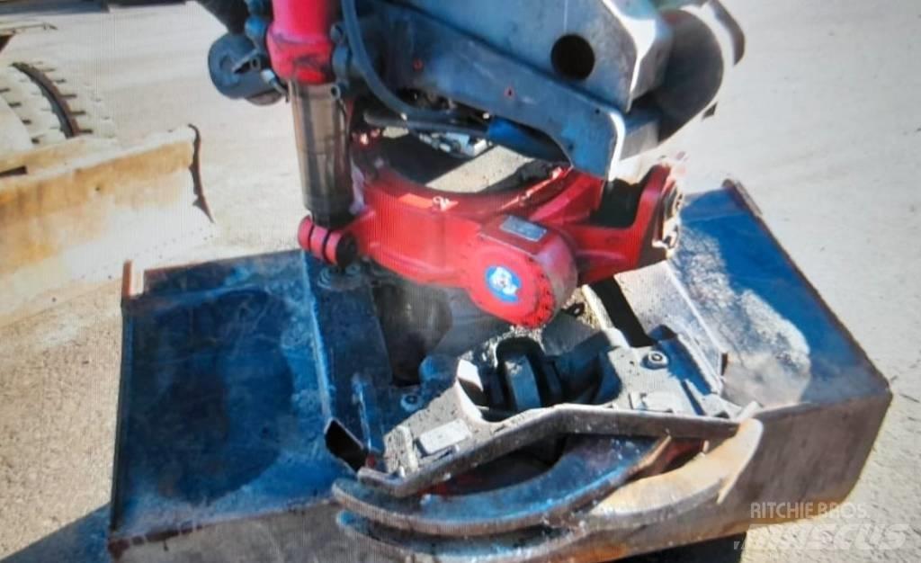 Volvo EW 180 B Wheeled excavators