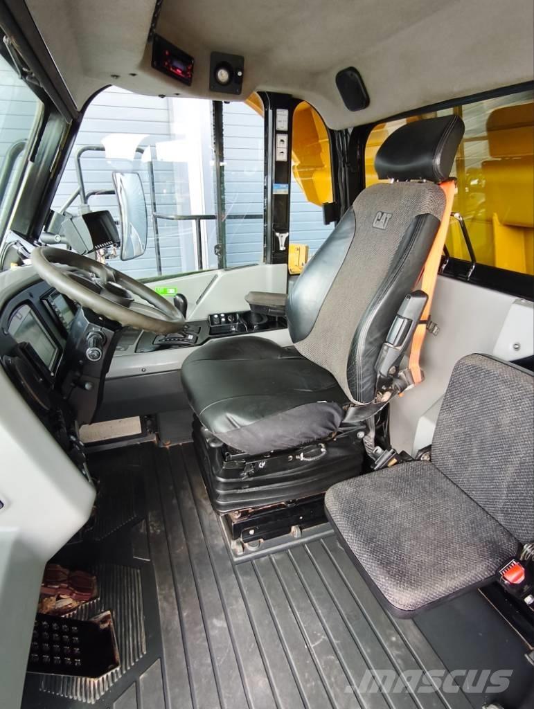 CAT 772G Rigid dump trucks