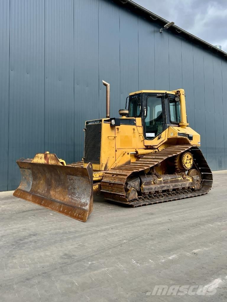 CAT D5M LGP Crawler dozers