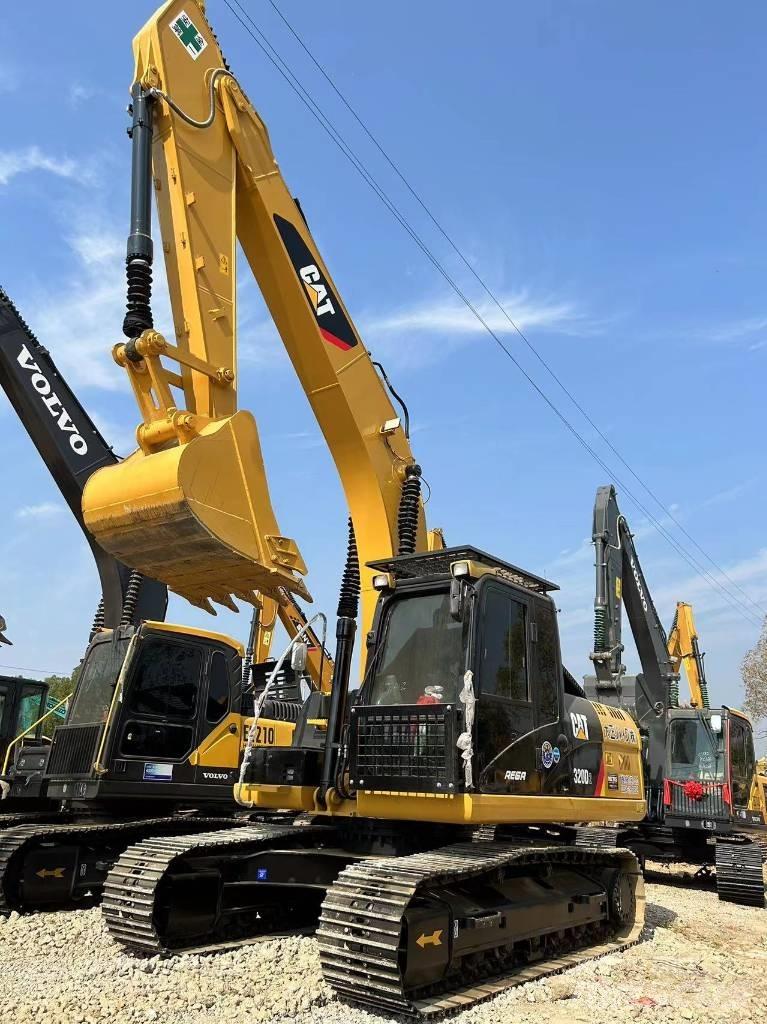 CAT 320D2 Midi excavators  7t - 12t