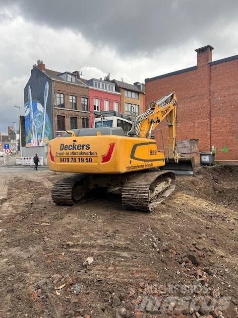 Liebherr 922 Crawler excavators