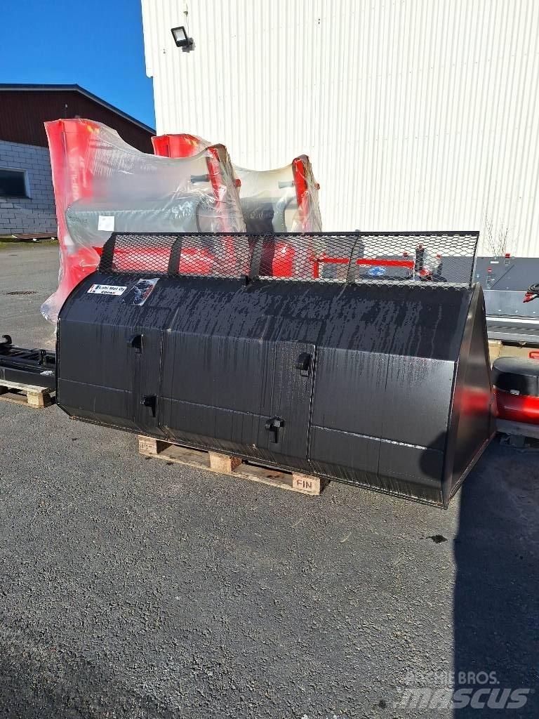 Hakki kauha 2600 FEL`s  spares & accessories