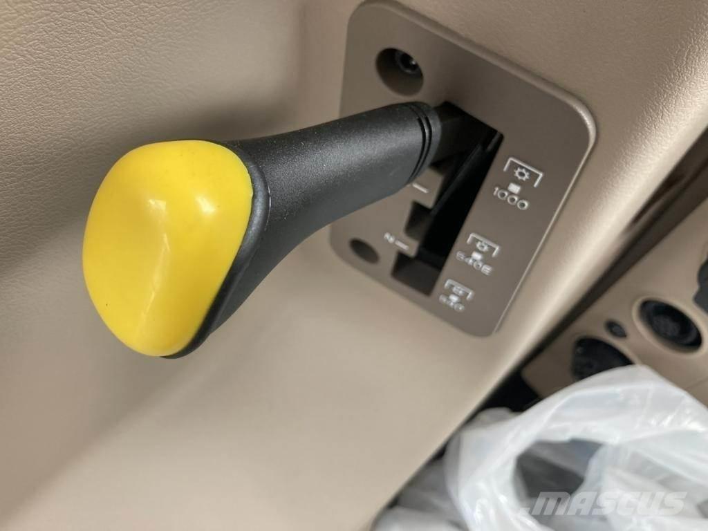 John Deere 6M240 Tractors