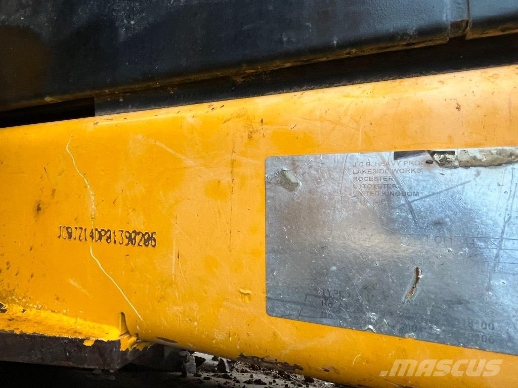 JCB JZ140 with blade Crawler excavators