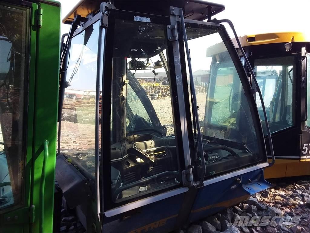 Rottne F18 Cabins and interior