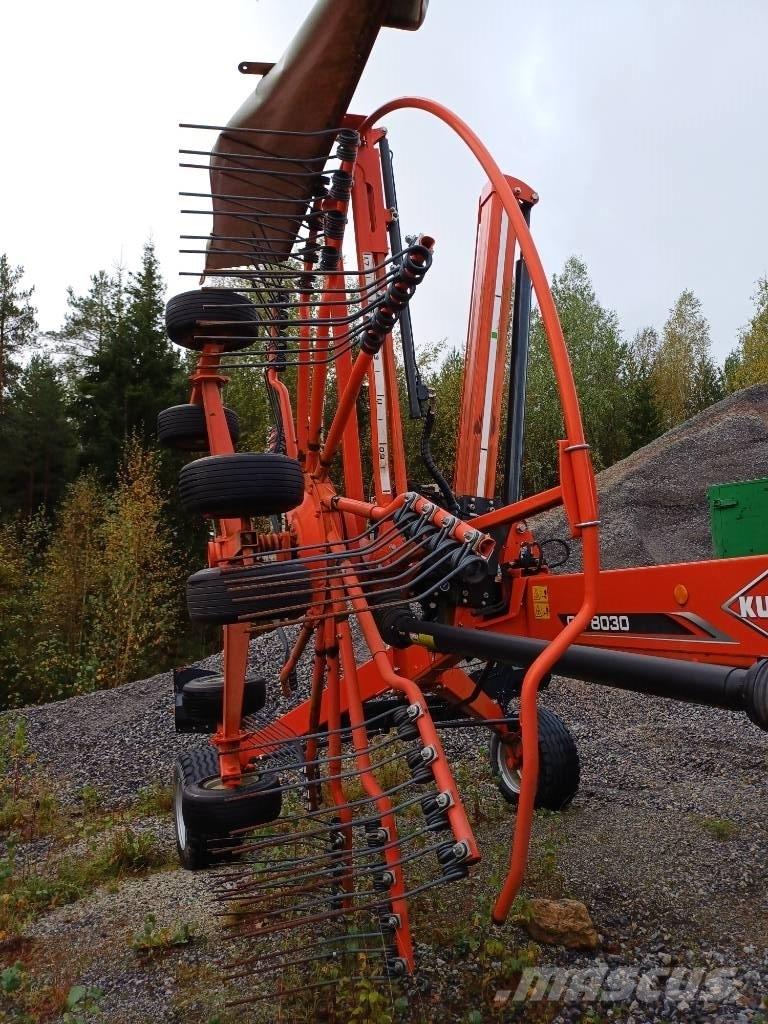 Kuhn GA8030 Windrowers