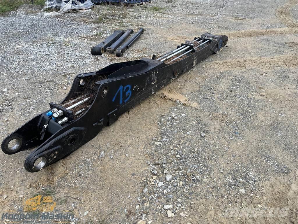 John Deere CH710 Harvester cranes