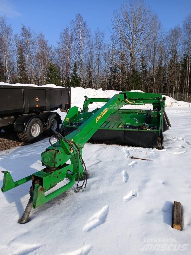 John Deere 735 Mower-conditioners