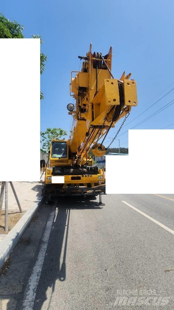 Kato SR 250 Rough terrain cranes