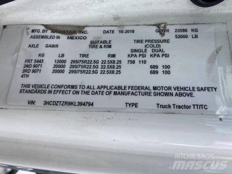 International LT Truck Tractor Units