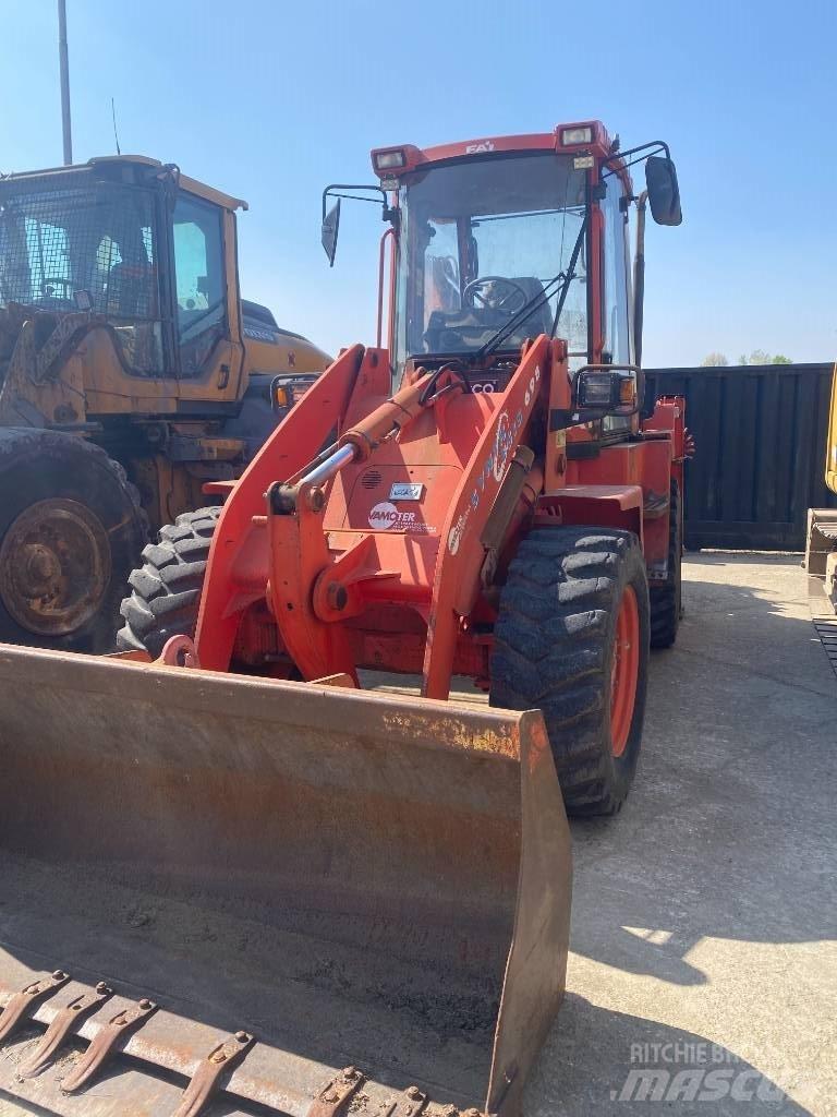Fai KOMATSU 698 TLB's