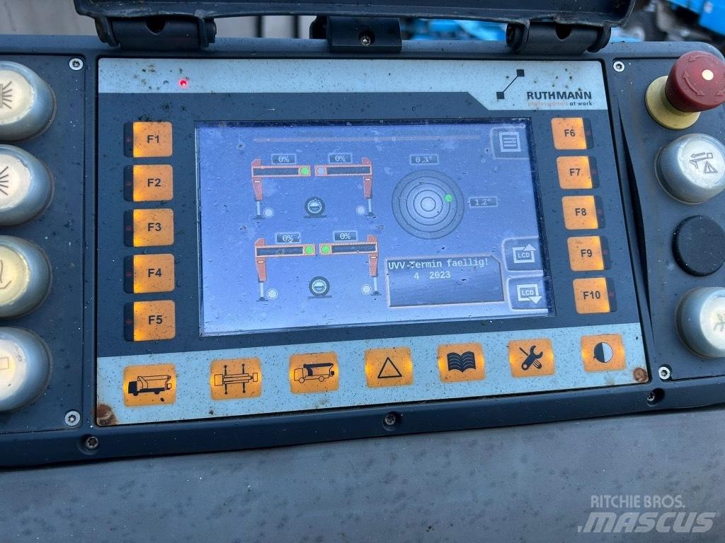 Scania P 450 Truck mounted aerial platforms