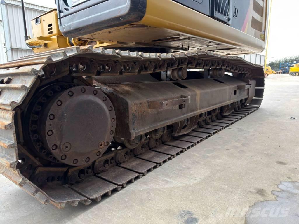 CAT 320FL VA Crawler excavators