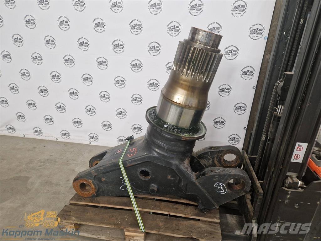 John Deere 1470G Harvester cranes