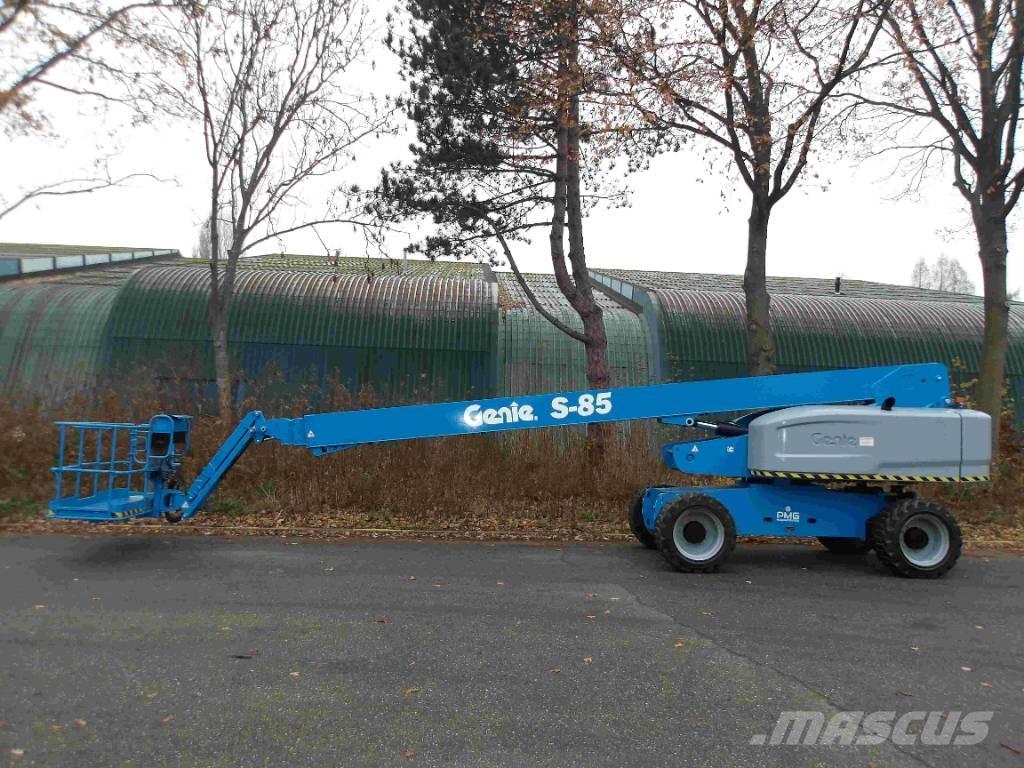 Genie S85 Telescopic boom lifts