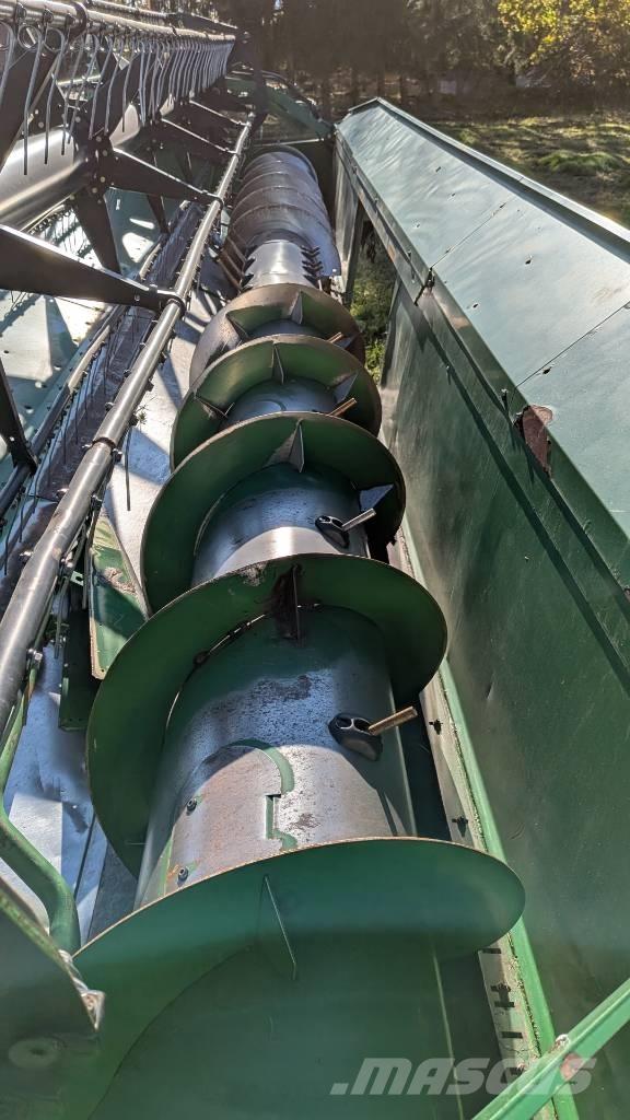 John Deere S 670 i Combine harvesters