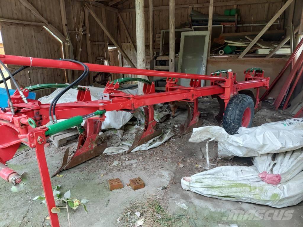 Unia TUR VARIO 5 R Conventional ploughs